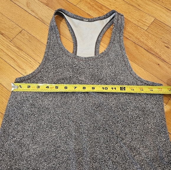 Lululemon Athletica Tank - Picture 2 of 5